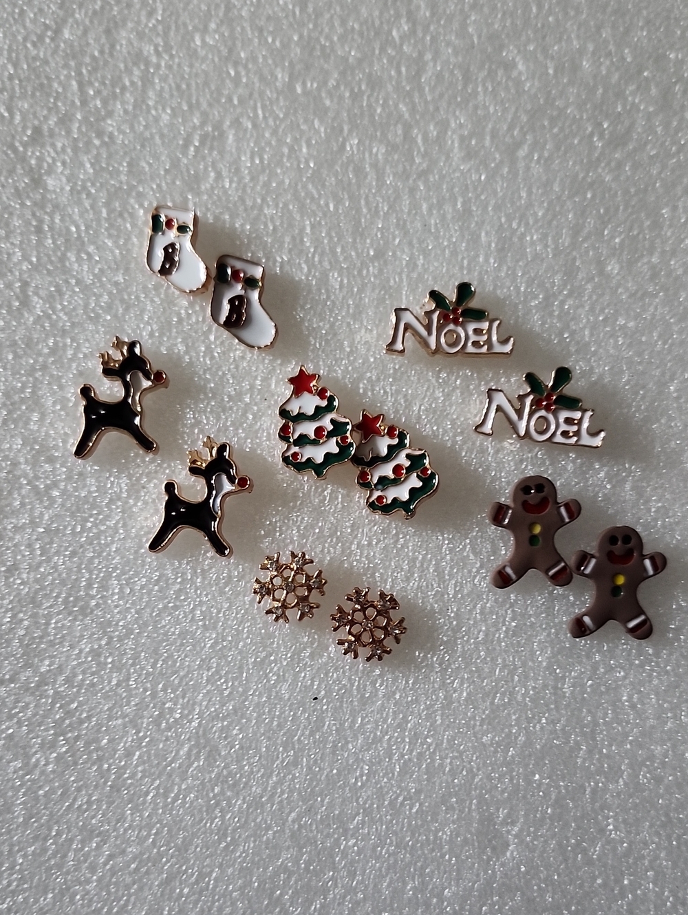 6 Pair Holiday Mixed-Design Earrings Set - Green, Red, White, Gold